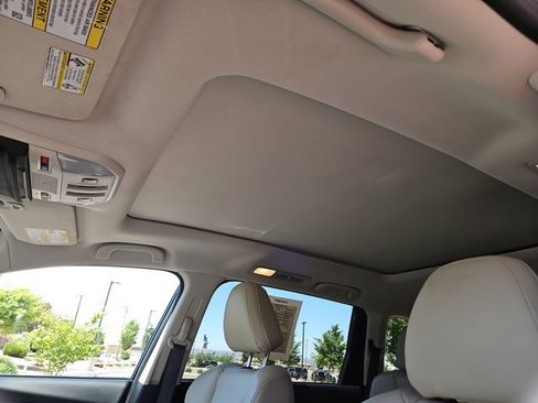 Used 2022 Subaru Ascent Limited w/ Technology Package AWD/4WD image 16