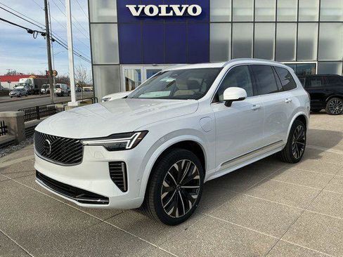 New 2026 Volvo XC90 T8 Ultra w/ Protection Package AWD/4WD image 1