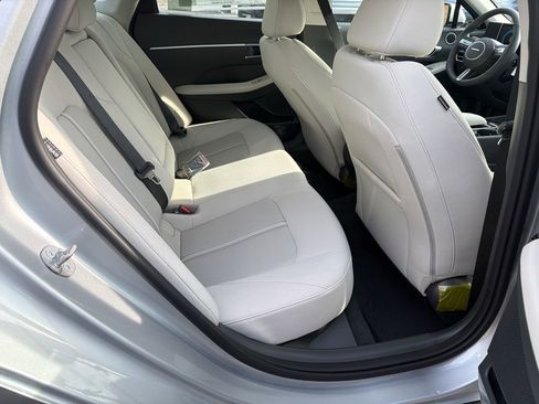 New 2026 Hyundai Sonata SEL FWD image 15