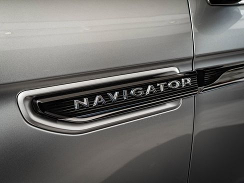 Used 2023 Lincoln Navigator Black Label image 17