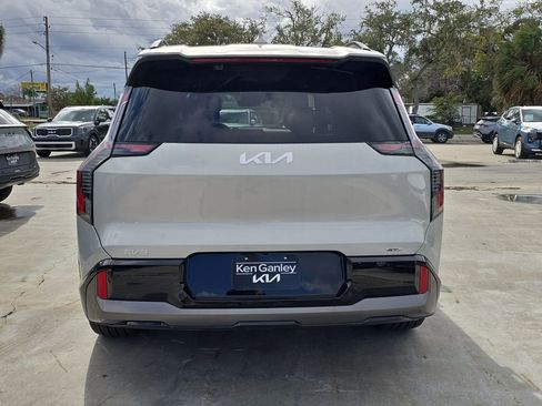 New 2026 Kia EV9 GT-Line image 7