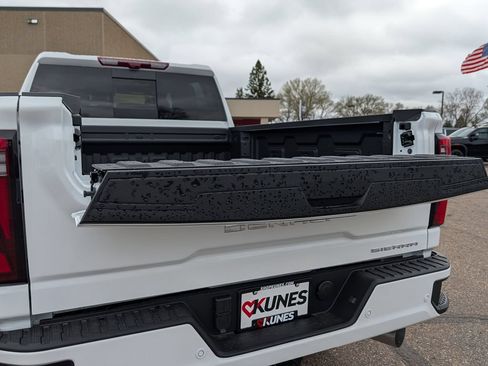 New 2026 GMC Sierra 3500 Denali w/ Denali Reserve Package AWD/4WD image 30