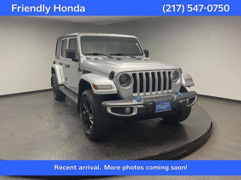Used 2022 Jeep Wrangler Unlimited Sahara w/ Cold Weather Group AWD/4WD image 1