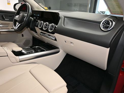 Used 2022 Mercedes-Benz GLA 250 image 47