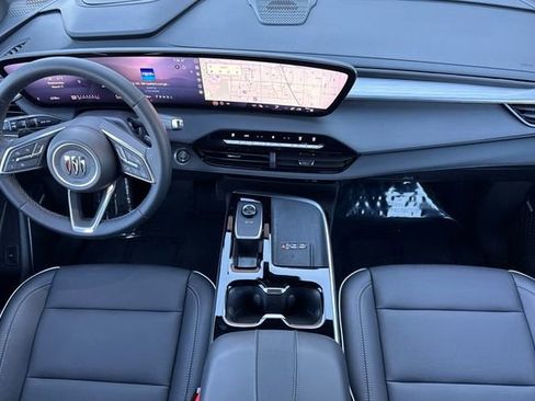 Used 2025 Buick Enclave Preferred FWD image 15