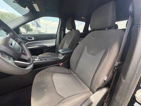 Used 2024 Jeep Compass Sport AWD/4WD image 14
