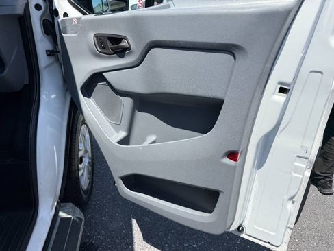 Used 2019 Ford Transit 250 130 Low Roof w/ Exterior Upgrade Package RWD image 23