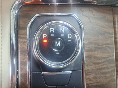 Used 2019 Ford Expedition Platinum image 37