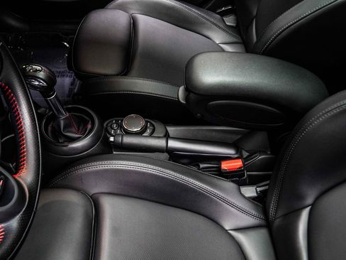 Used 2019 MINI Cooper S FWD image 17