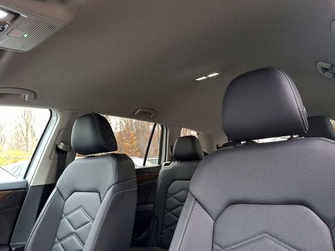 New 2026 Volkswagen Atlas SE image 9