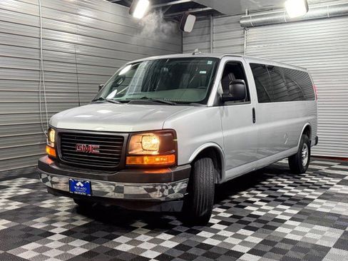 Used 2017 GMC Savana 3500 LS image 36