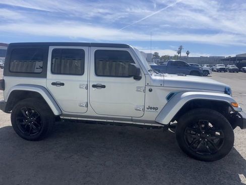 Used 2024 Jeep Wrangler Unlimited w/ Dual Top Group image 4