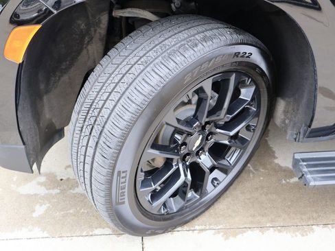 Used 2023 Chevrolet Tahoe Premier AWD/4WD image 49