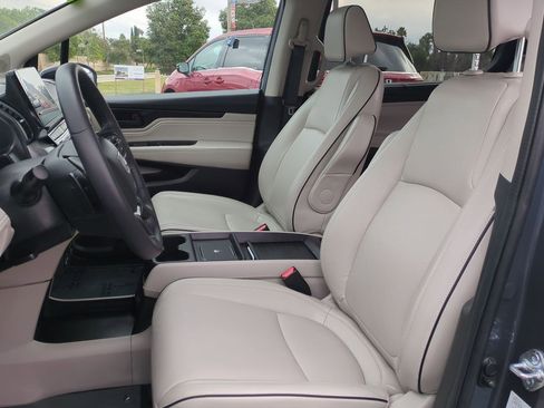 Certified 2025 Honda Odyssey Touring image 21