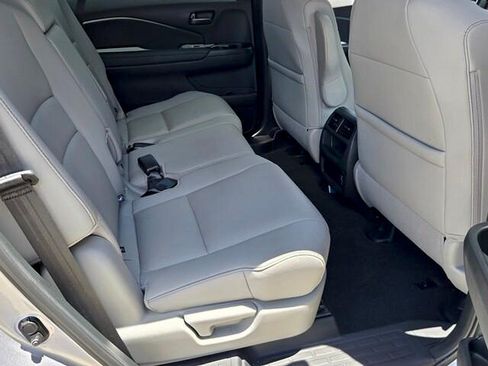 Used 2023 Honda Passport EX-L image 15