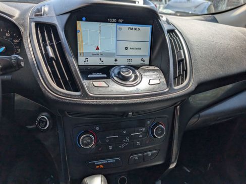 Used 2017 Ford Escape Titanium image 22