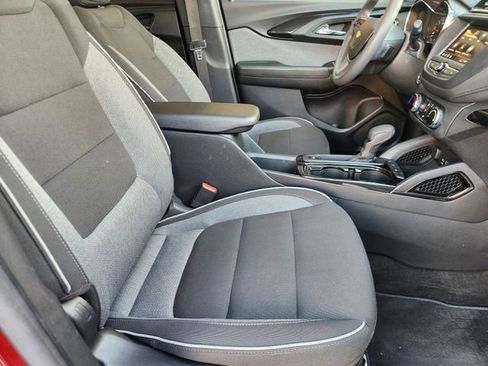 Used 2023 Chevrolet TrailBlazer LT image 12