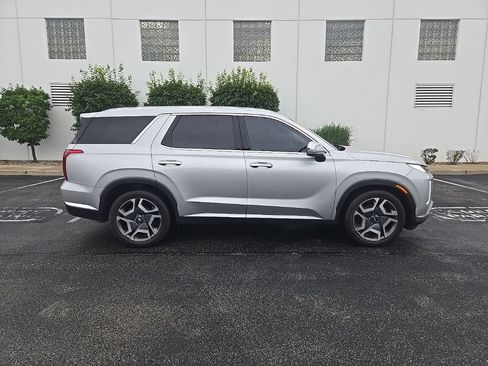 Certified 2024 Hyundai Palisade Limited AWD/4WD image 9