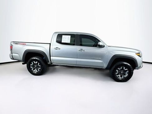 Used 2023 Toyota Tacoma TRD Off-Road AWD/4WD image 11