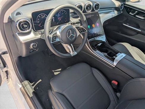 Used 2025 Mercedes-Benz C 300 Sedan image 3