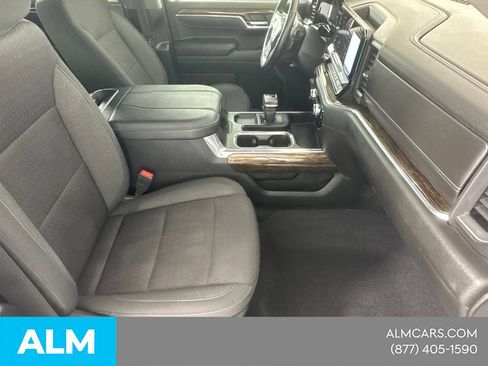Used 2024 GMC Sierra 1500 Elevation w/ Preferred Package AWD/4WD image 17