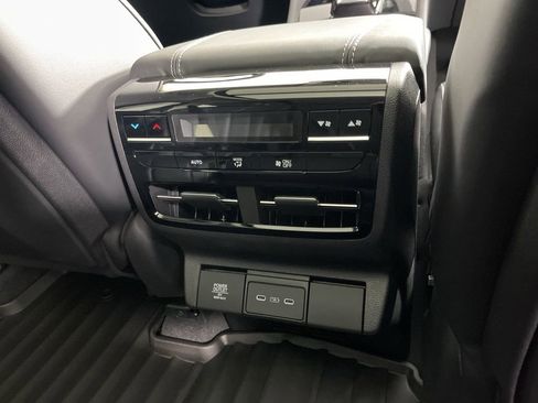 New 2026 Acura MDX w/ Technology Package AWD/4WD image 18