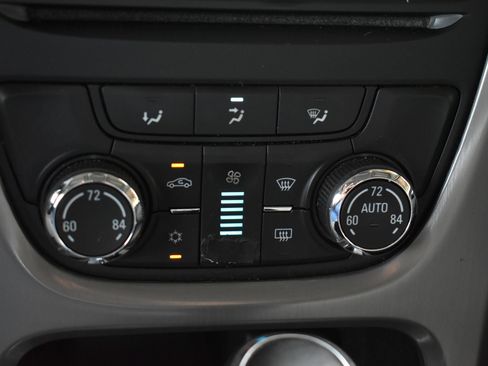Used 2013 Buick Verano Convenience FWD image 28
