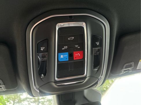 Used 2022 Jeep Grand Cherokee Trailhawk image 48