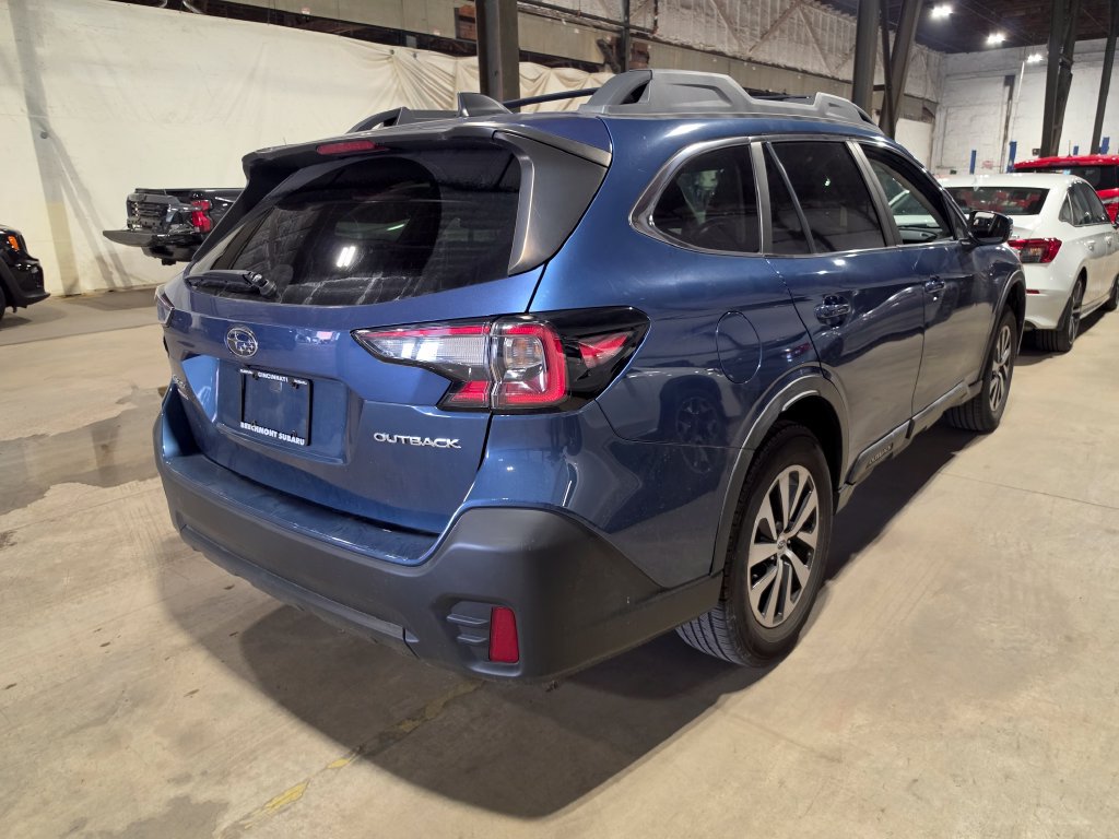 Used 2020 Subaru Outback Premium AWD/4WD image 2
