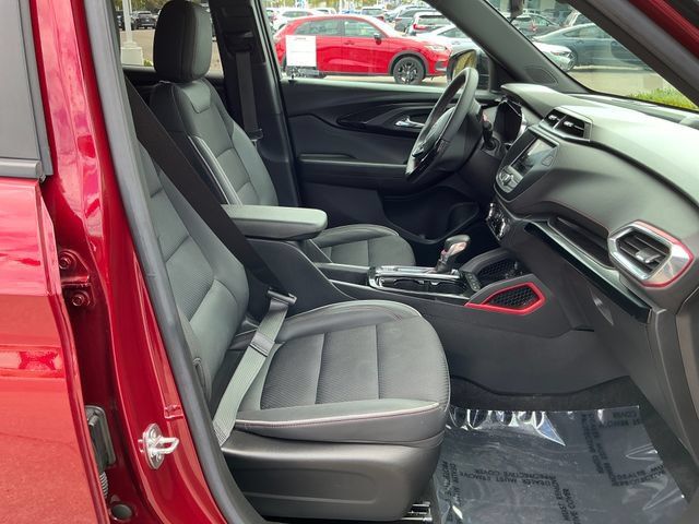Used 2023 Chevrolet TrailBlazer RS FWD image 32