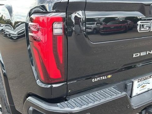 Used 2024 GMC Sierra 2500 Denali Ultimate image 36