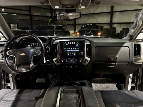 Used 2017 Chevrolet Silverado 1500 LT w/ All Star Edition image 28