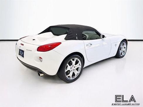 Used 2006 Pontiac Solstice Convertible w/ Premium Package image 7