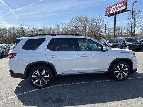 Used 2023 Honda Pilot Elite image 8