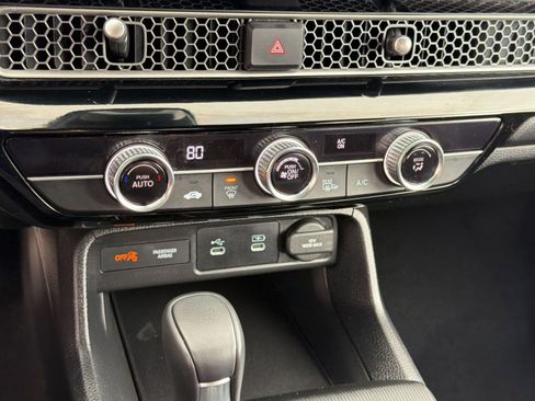 Used 2025 Honda Civic Sport image 15