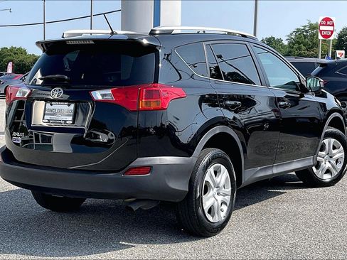 Used 2014 Toyota RAV4 LE FWD image 12