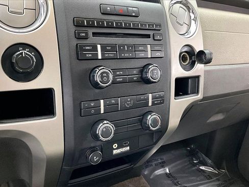 Used 2010 Ford F150 XLT image 31