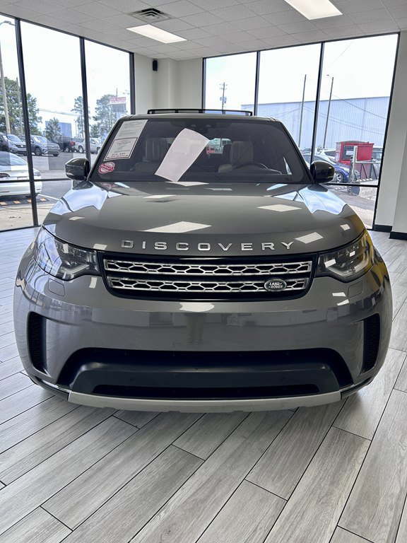 Used 2018 Land Rover Discovery HSE Luxury AWD/4WD image 2