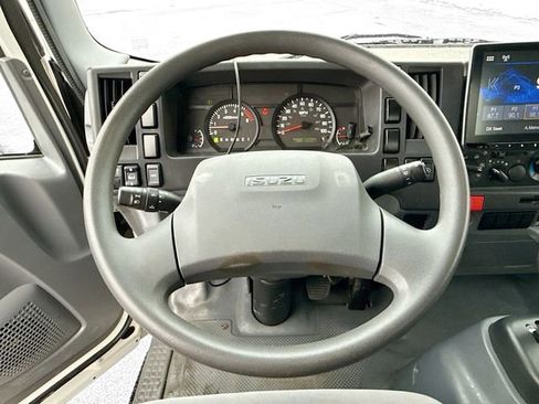 Used 2019 Isuzu NPR HD image 9