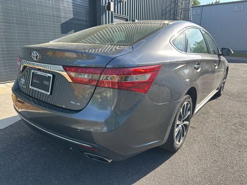 Used 2016 Toyota Avalon XLE image 5