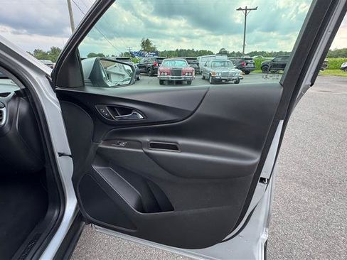 Used 2022 Chevrolet Equinox LT w/ Driver Convenience Package FWD image 36
