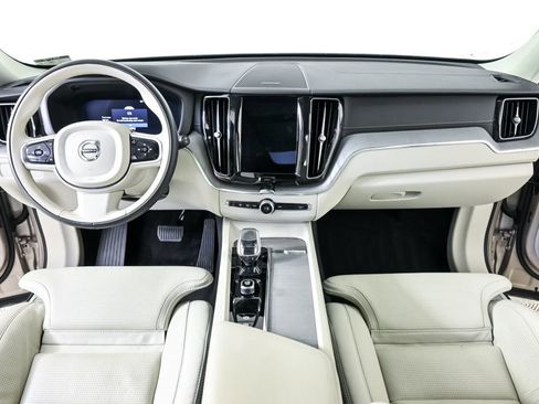 Certified 2024 Volvo XC60 B5 Ultimate AWD/4WD image 20