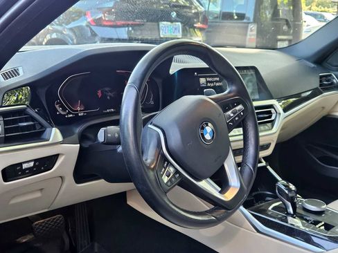 Used 2020 BMW 330i xDrive Sedan w/ Driving Assistance Package AWD/4WD image 10
