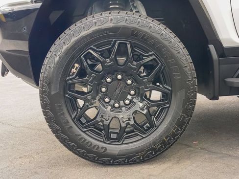 Used 2026 GMC Hummer EV SUV AWD/4WD image 11