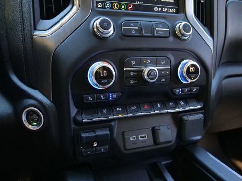 Used 2022 GMC Sierra 2500 Denali image 15