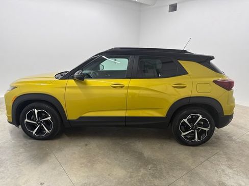 Used 2023 Chevrolet TrailBlazer RS w/ Sun and Liftgate Package FWD image 8