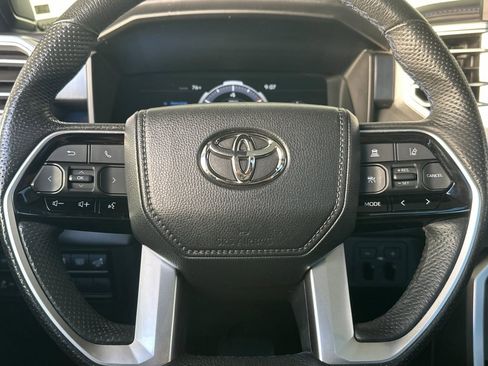 Used 2023 Toyota Tundra Platinum AWD/4WD image 17
