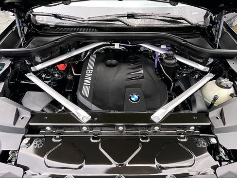 Used 2025 BMW X5 xDrive40i image 13