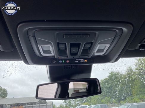 Used 2025 GMC Sierra 2500 AT4 image 41