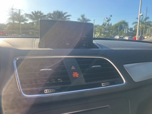 Used 2017 Audi Q3 2.0T Premium Plus w/ Premium Plus Package image 48